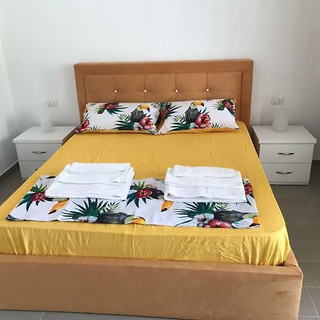Bed and Breakfast Bregu D.Etit. Влёра Экстерьер фото