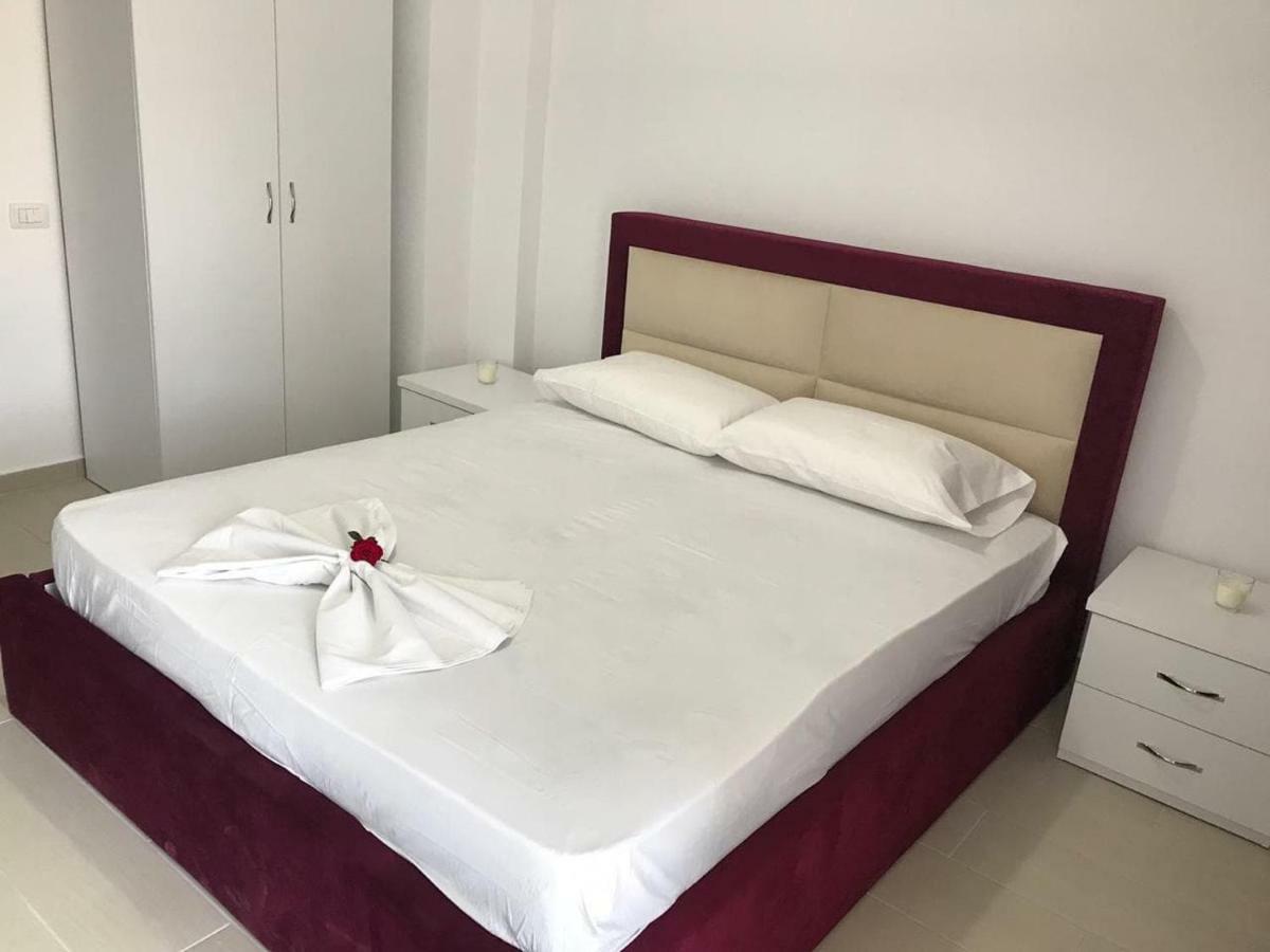 Bed and Breakfast Bregu D.Etit. Влёра Экстерьер фото